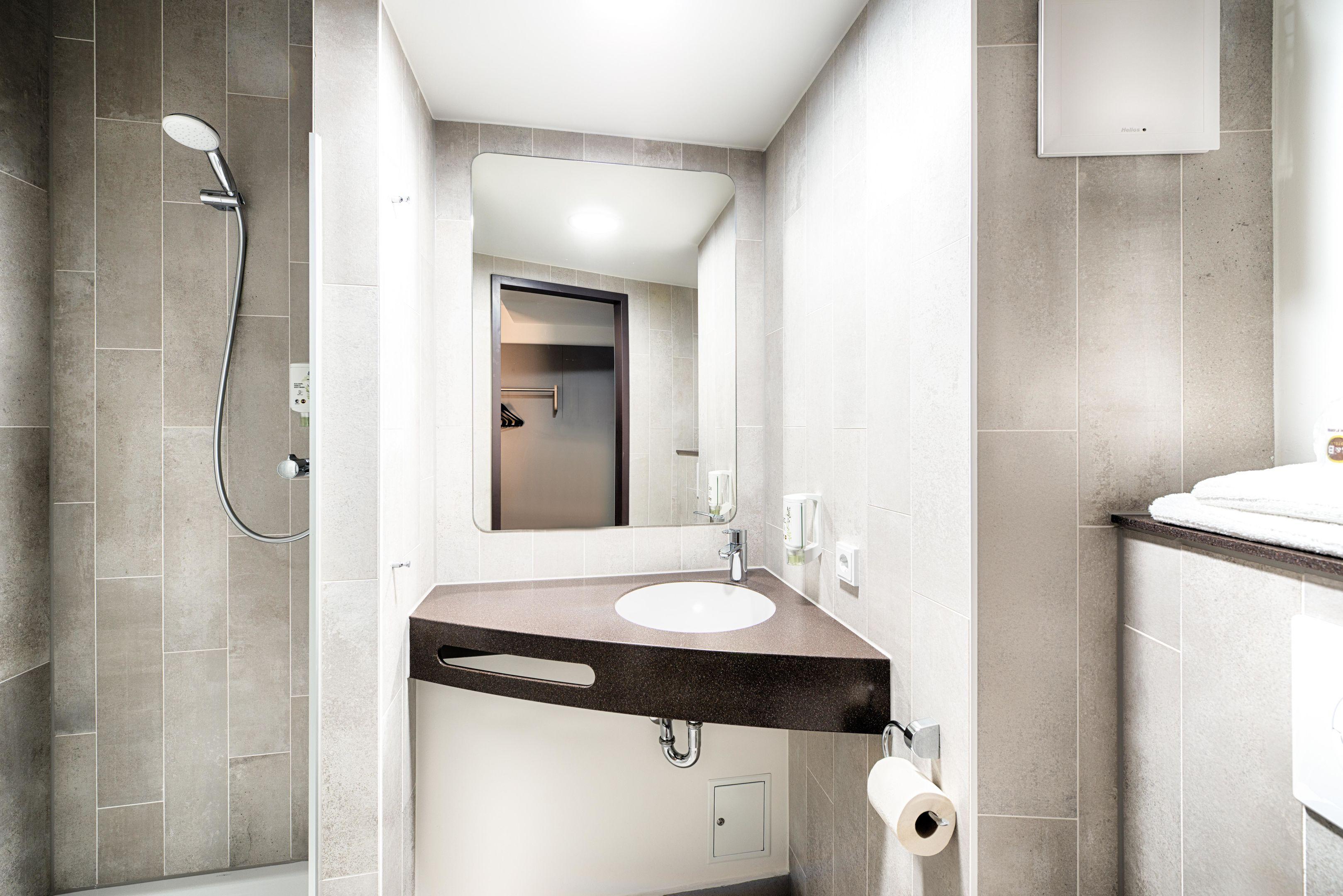 B&B Hotel Rostock City-West מראה חיצוני תמונה